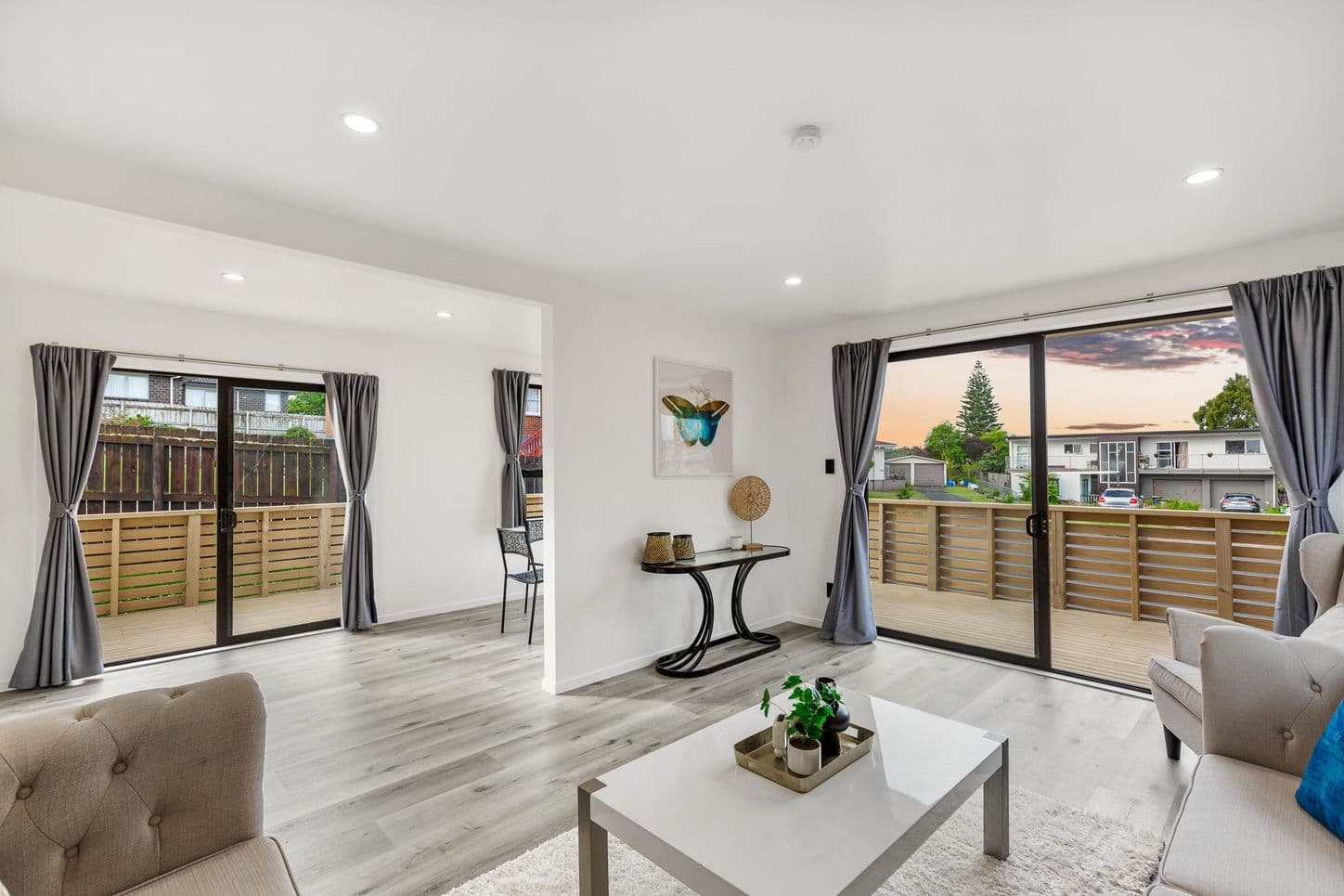 Auction Win After Bank Delay - Image 2